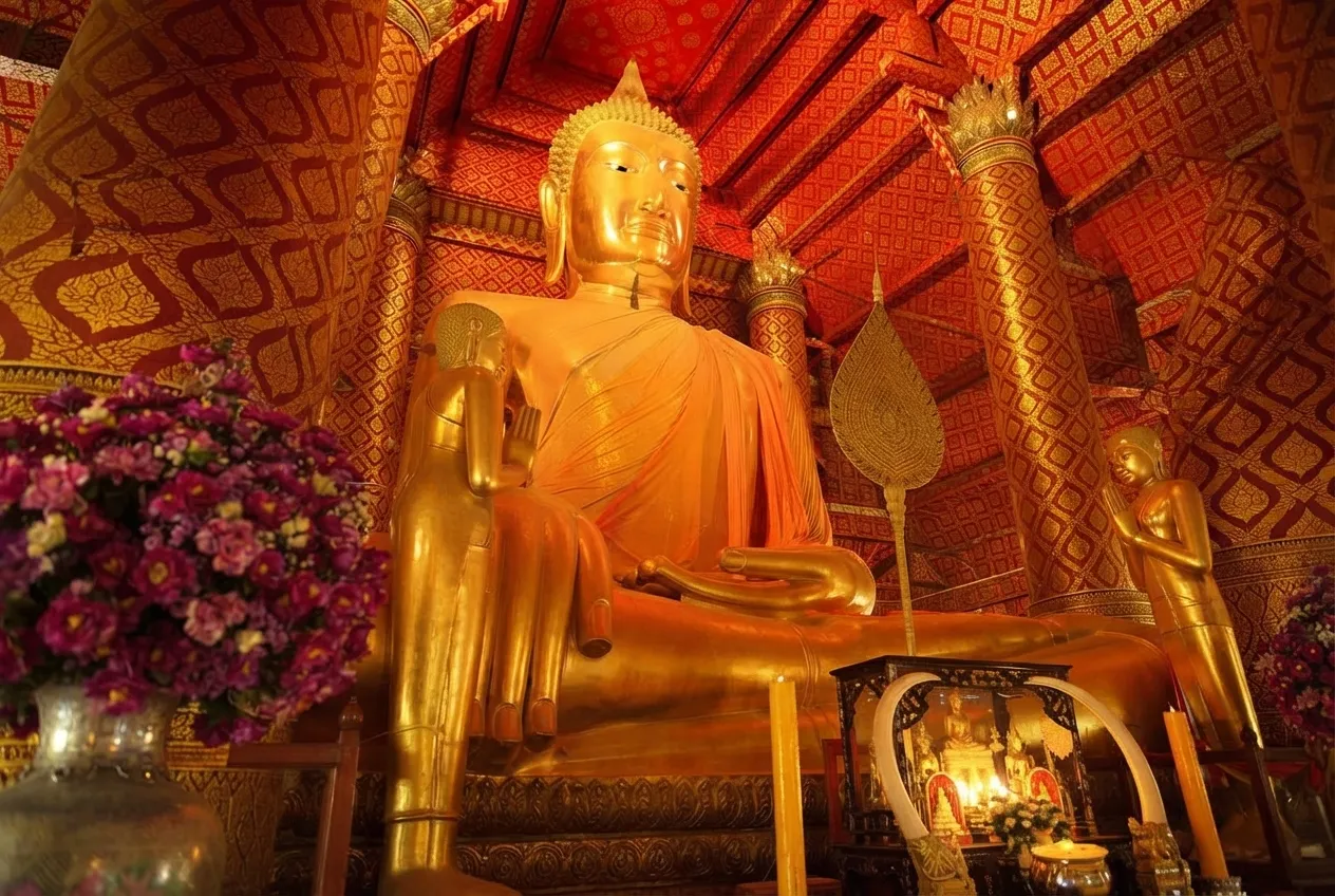 วัดพนัญเชิงวรวิหาร - วัดพนัญเชิง หลวงพ่อโต ไหว้พระอยุธยา เช่ารถครอบครัว ทำบุญ